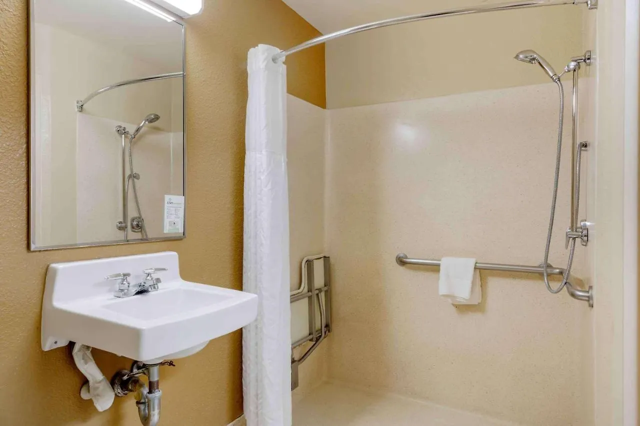 Extended Stay America Suites - Norfolk - Virginia Beach 2*,