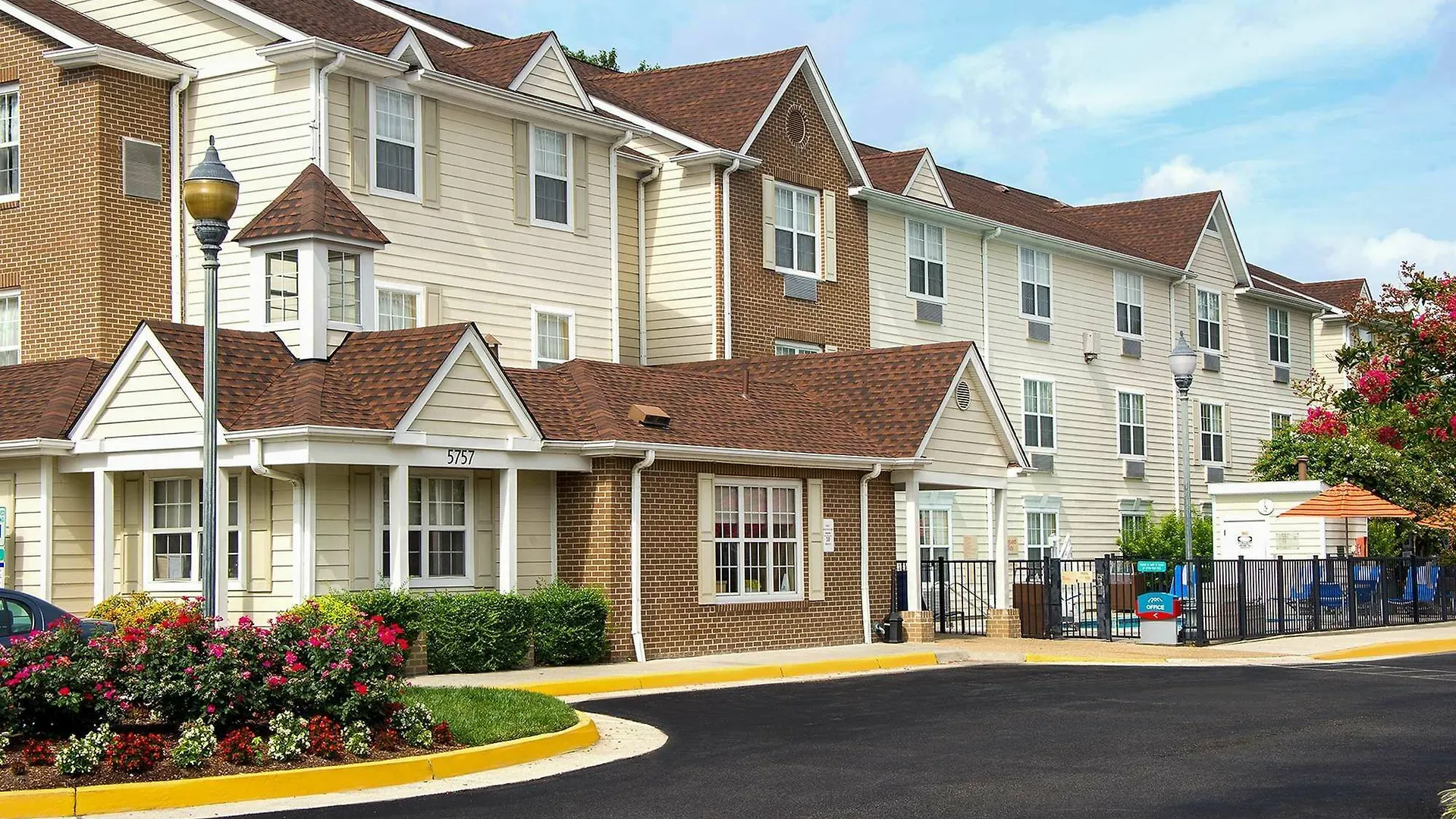 Extended Stay America Suites - Norfolk - Virginia Beach Hotel